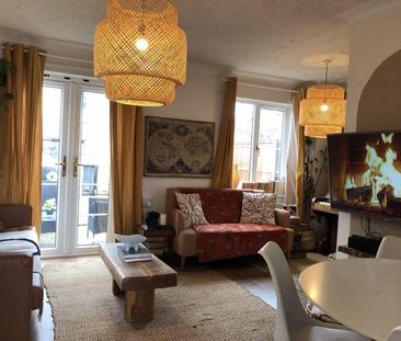 2 bedroom terraced house to rent - Photo 3