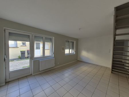 Location Appartement 51m² NOYELLES SOUS LENS 62221 - Photo 4