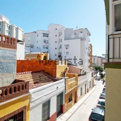 Alquiler de piso en Calle Luque - Photo 1