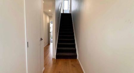 Manurewa, 3 bedrooms - Photo 2