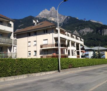 Location Appartement 2 pièces 45m² SALLANCHES 74700 - Photo 4