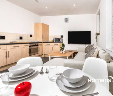 2 bedroom apartment to rent - Photo 3