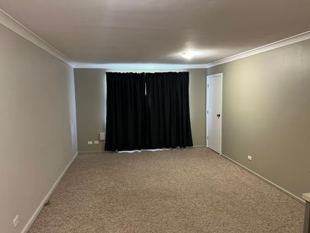 Freshly Painted 2-Bedroom Unit in a Quiet, Quality Neighbourhood - Photo 3