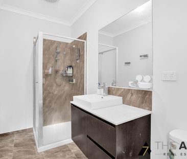 Available Now - Modern, Private and Well Located! - Photo 4