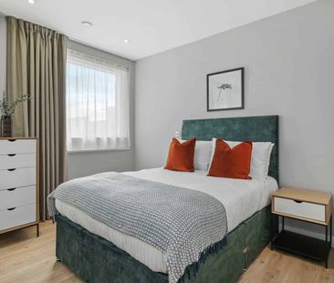 Skylark Point, E20 1JT, London - Photo 4