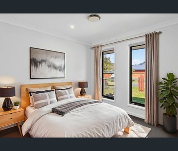 Entertainers’ Dream in Ormeau Hills – 29 Summerhill Crescent - Photo 3