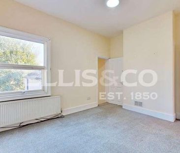 Orchard Road, Brentford, TW8 - Photo 2