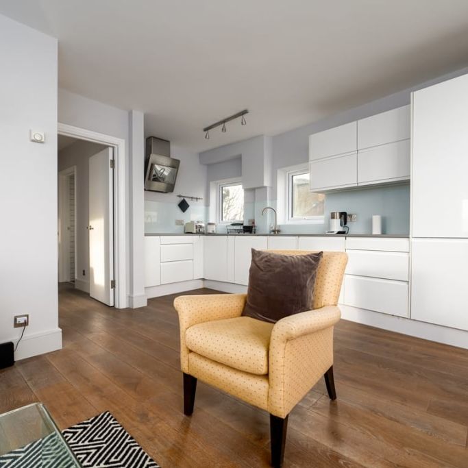 Flat 3B George House, Kensington Church Street, London, UK, London - Photo 1