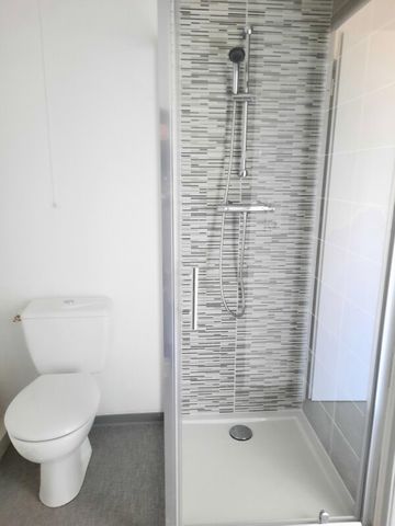 Location Appartement 1 pièce 18m² NIMES 30000 - Photo 3