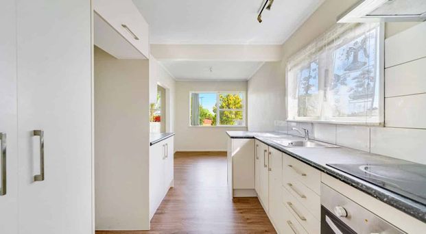 3 Bedroom House - Photo 1