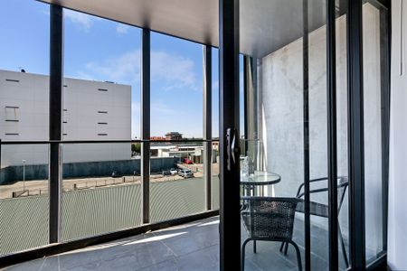 Cozy City-Living Apartment - Photo 3