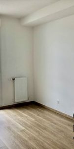 T2 AVEC LOGGIA+PARKING - Photo 3