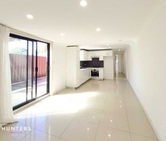 Two Bedroom Flat with Private Entry & Courtyard - Photo 6