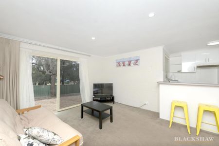 52 Nicklin Crescent, Fadden ACT 2904 - Apartment For Rent | Domain - Photo 3