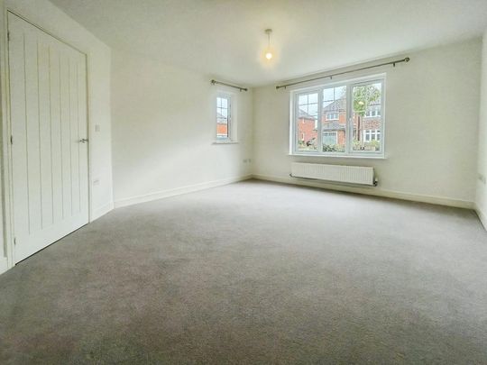 4 bedroom detached house to rent - Photo 1