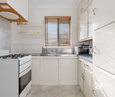 40 Lowndes Street, Kennington - Photo 2