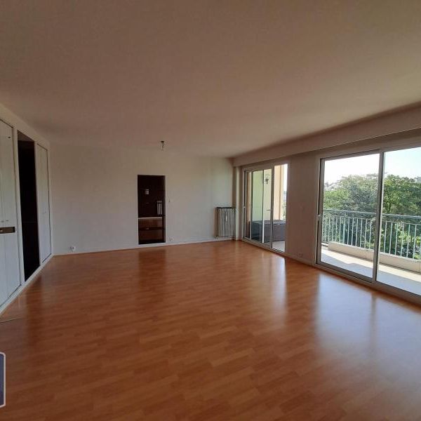 Location Appartement 5 pièces 108m² BOURG EN BRESSE 01000 - Photo 1