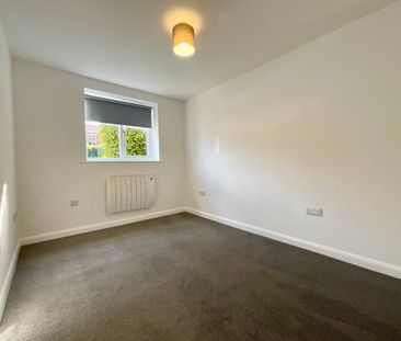 2 bedroom Ground Floor Flat to let - Photo 1
