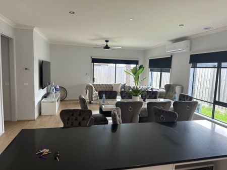 Clyde North - Photo 3