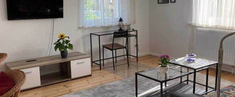 Sonnige 3 Zimmer Wohnung mit WLAN, TV, 2 Schlafzimmer, Wohnzimmer, Küche, Dusche/WC, Waschmaschine - Foto 1