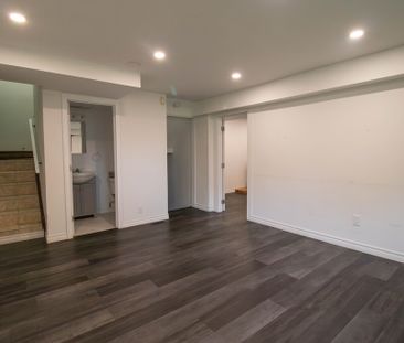 All Inclusive 2 Bedroom lower unit In Niagara Falls! - Photo 4