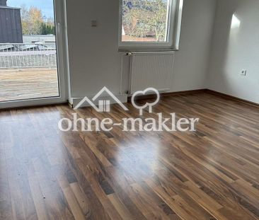 Renovierte 3 ZKB-Wohnung, mit EBK, Balkon und Dachterrasse - Foto 2