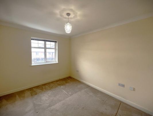 Wentworth Place, Camberley - 1 bedroomProperty for lettings - Seymours - Photo 1