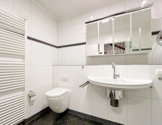 Mit etwas Liebe zum Traumhaus – Reiheneckhaus mit großem Garten - Photo 1