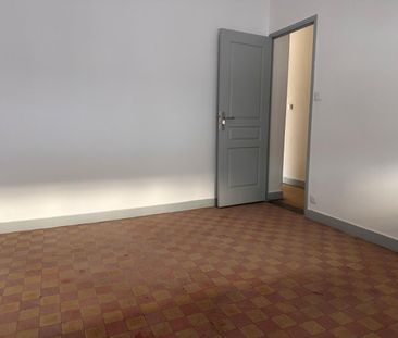 Location appartement Marseille 1er (13001) - Photo 2