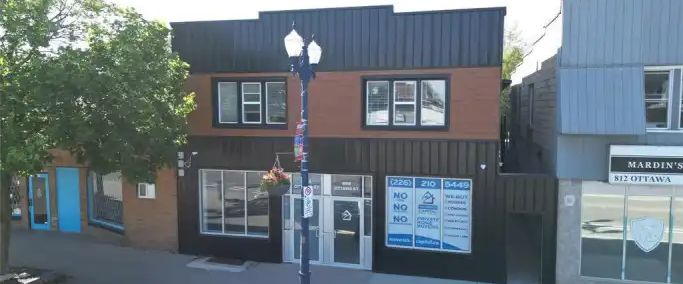 808 OTTAWA STREET Unit# 5 | 808 OTTAWA STREET Unit# 5, Windsor - Photo 1