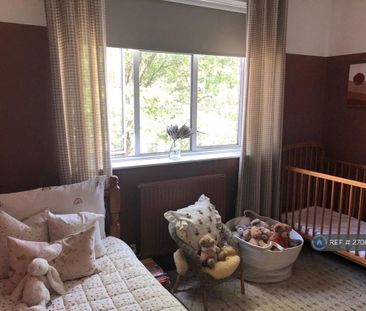 3 bedroom terraced house to rent - Photo 5