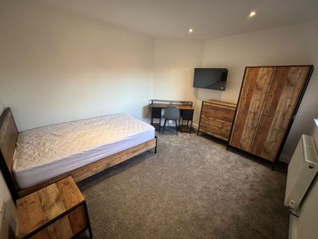 85a Ashby Road - Brand New Modern RenovationLoughborough - Photo 2