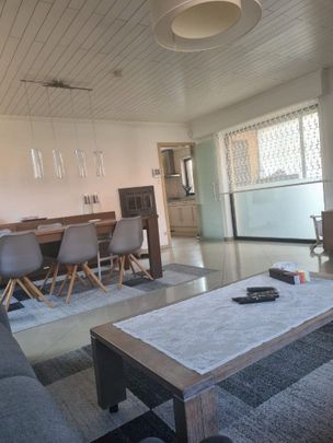 Ruime woning met 3 slaapkamers en grote tuin in Heusden-Zolder - Photo 1