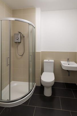 8 Lady Wallace Avenue, Lisburn, BT28 3QR - Photo 1