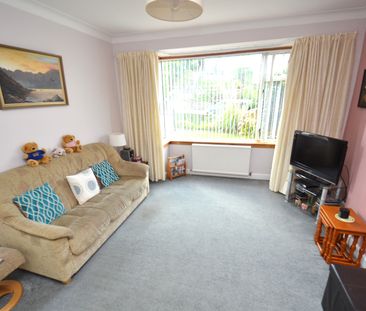 3 bed semi-detached house to rent in Kilpatrick Gardens, Glasgow, G76 - Photo 1