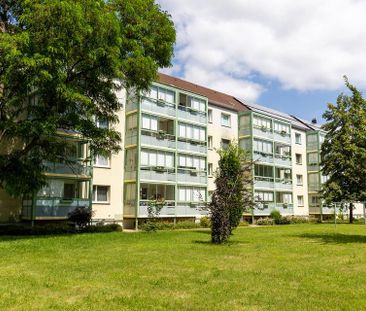 3-R-Wohnung mit verglasten Balkon zentral gelegen in Lucka (Thür.) ... - Photo 1