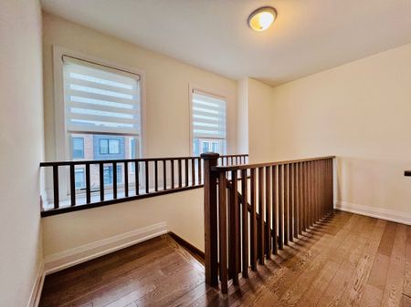 For Lease - 206 Moneypenny Place, Vaughan, Ontario - Photo 2