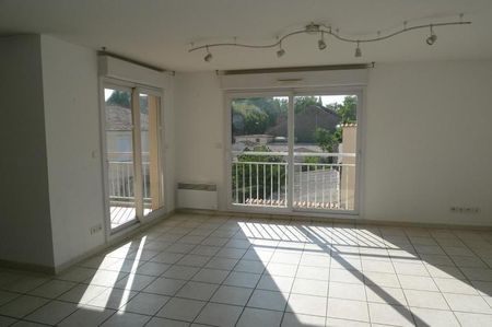 Location Appartement 3 pièces 69m² BRIGNOLES 83170 - Photo 3