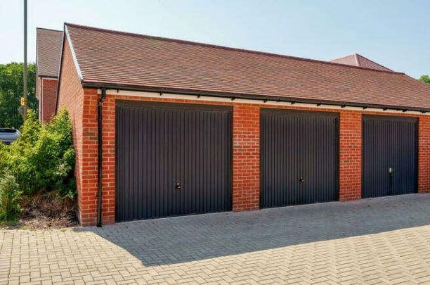 Whiteley Way, SO30 - Photo 1