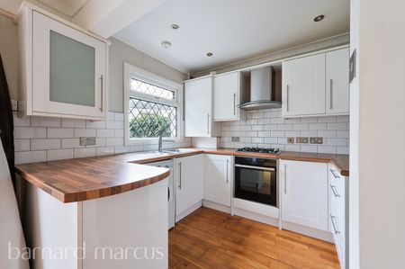 South Drive, Coulsdon - Photo 5