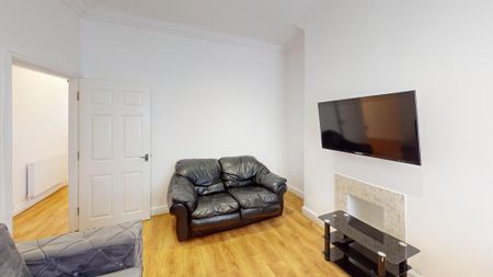 3 bedroom terraced house to rent - Photo 2
