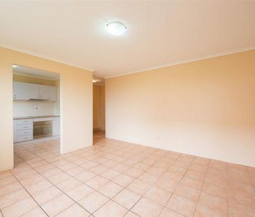 PERFECT LOCATION! - Photo 2