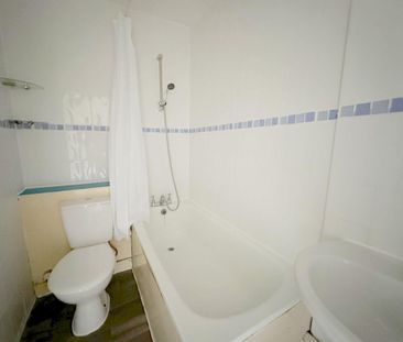 2 bedroom maisonette to rent - Photo 6