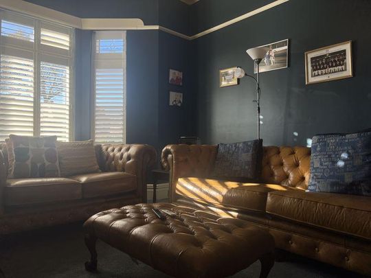 5 bedroom property to rent - Photo 1