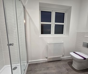 .Three bedroom detached house - Photo 4