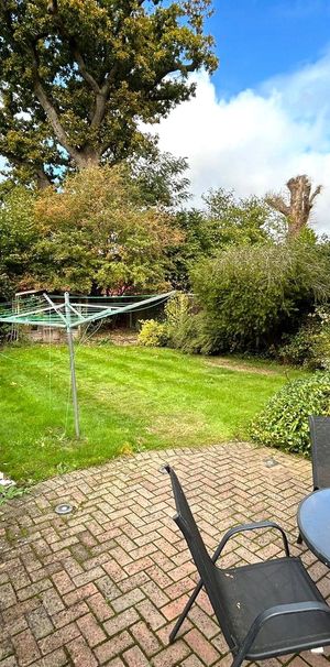 1 bedroom in Coningsby, Bracknell - Photo 1