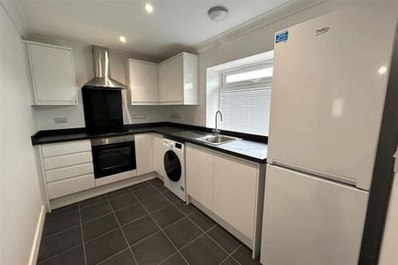 Studio to rent - Photo 4