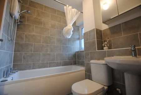 Endwell Road, London - Photo 5