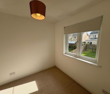 4 bedroom detached house to rent - Photo 4