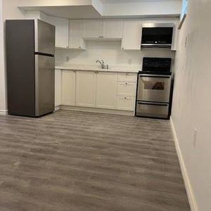 1 Bedroom Brand New Unit Available - Photo 2